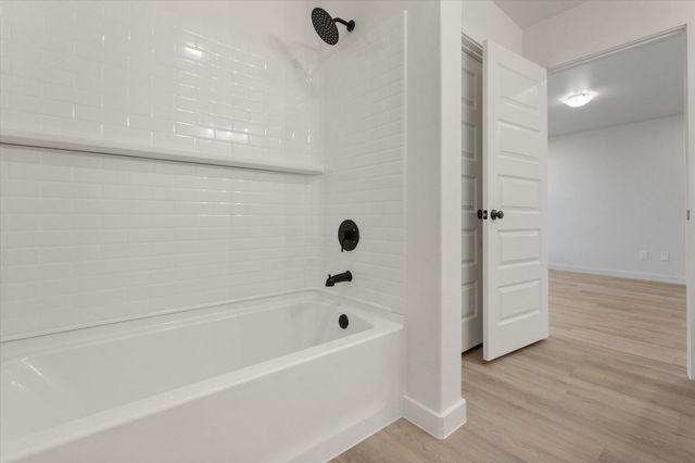 2413 Aberdeen Avenue, Wolfforth, TX 79382