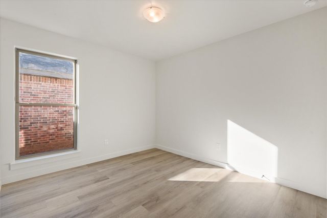 2413 Aberdeen Avenue, Wolfforth, TX 79382