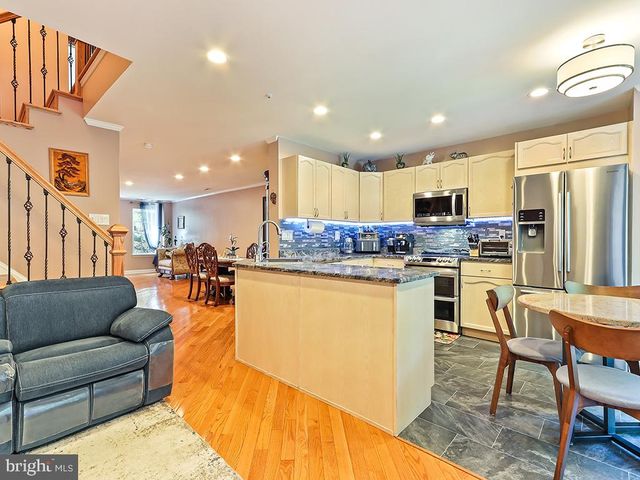 518 JASON DR, Southampton, PA 18966
