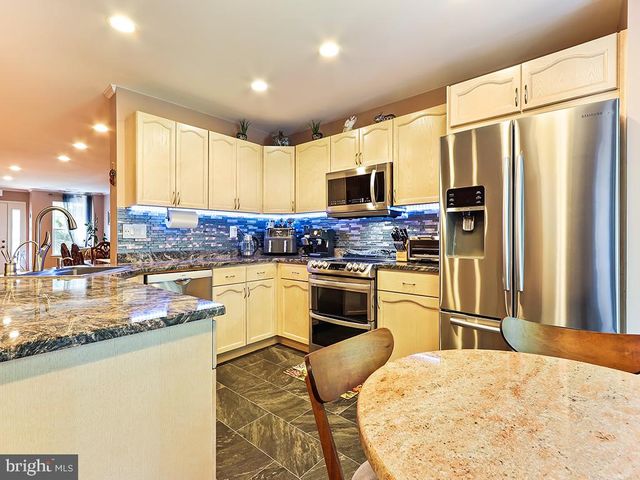 518 JASON DR, Southampton, PA 18966