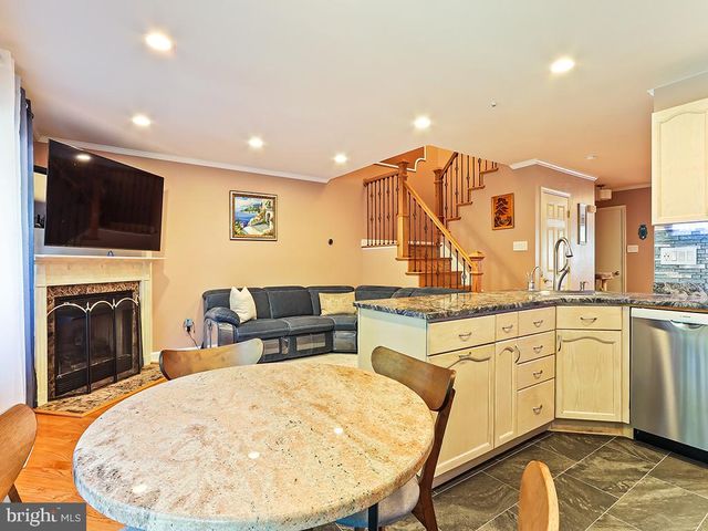 518 JASON DR, Southampton, PA 18966