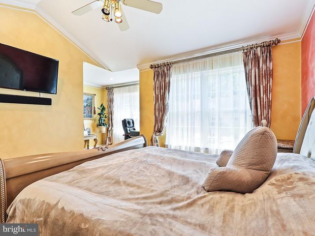 518 JASON DR, Southampton, PA 18966