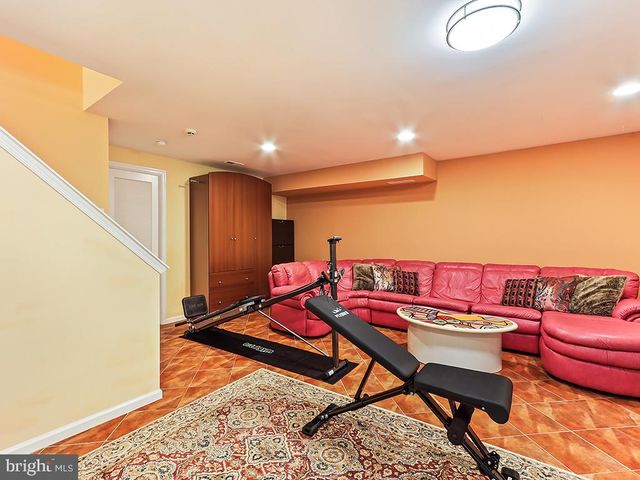 518 JASON DR, Southampton, PA 18966