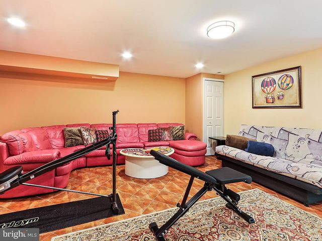 518 JASON DR, Southampton, PA 18966