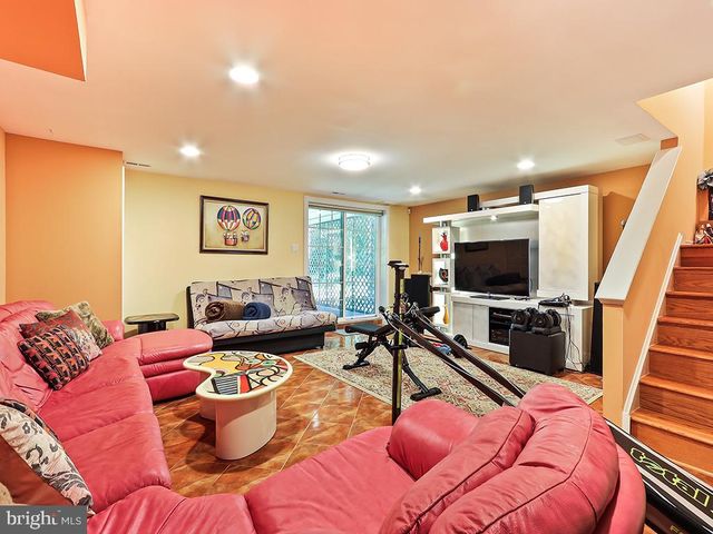 518 JASON DR, Southampton, PA 18966