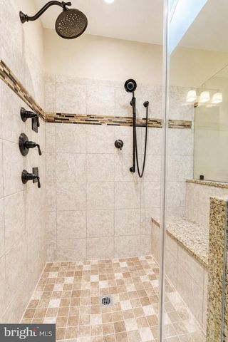 41 HIBISCUS LN, Robbinsville, NJ 08691
