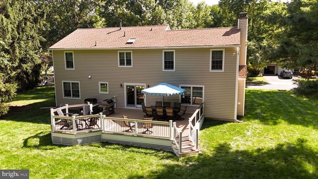 41 HIBISCUS LN, Robbinsville, NJ 08691