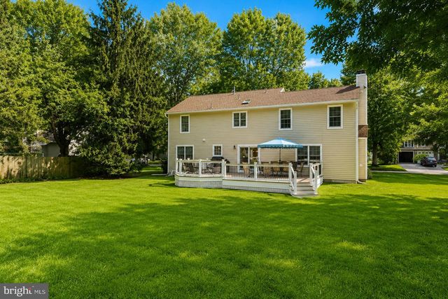 41 HIBISCUS LN, Robbinsville, NJ 08691