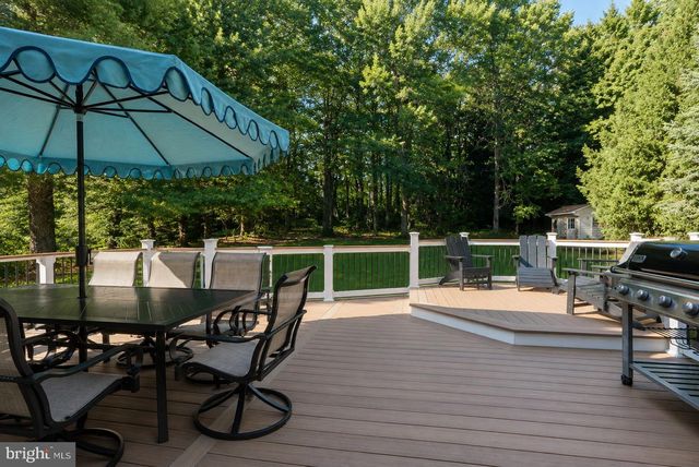 41 HIBISCUS LN, Robbinsville, NJ 08691