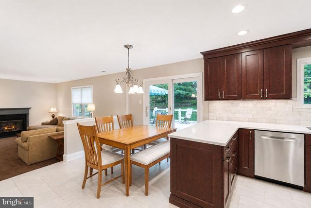 41 HIBISCUS LN, Robbinsville, NJ 08691