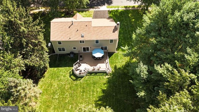 41 HIBISCUS LN, Robbinsville, NJ 08691