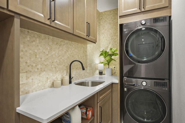 820 Lynn Street, Waunakee, WI 53597