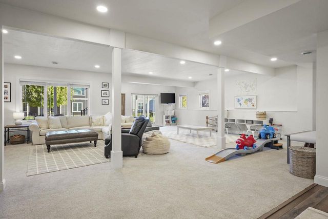 820 Lynn Street, Waunakee, WI 53597