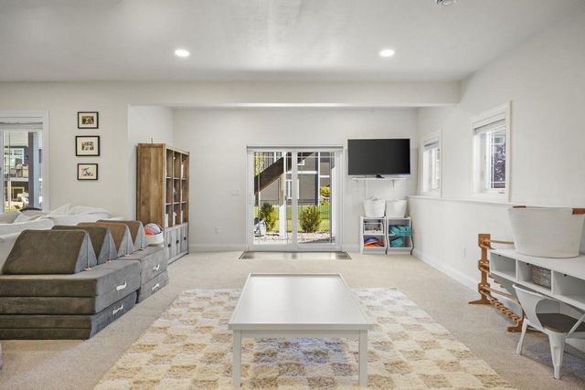 820 Lynn Street, Waunakee, WI 53597