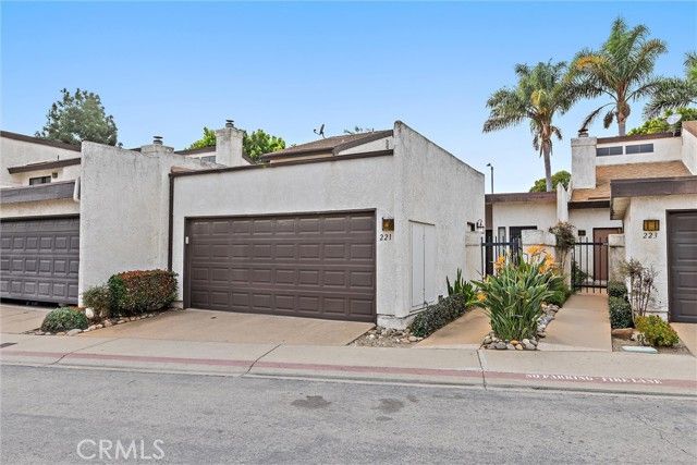 221 Marquis Place, Santa Maria, CA 93454