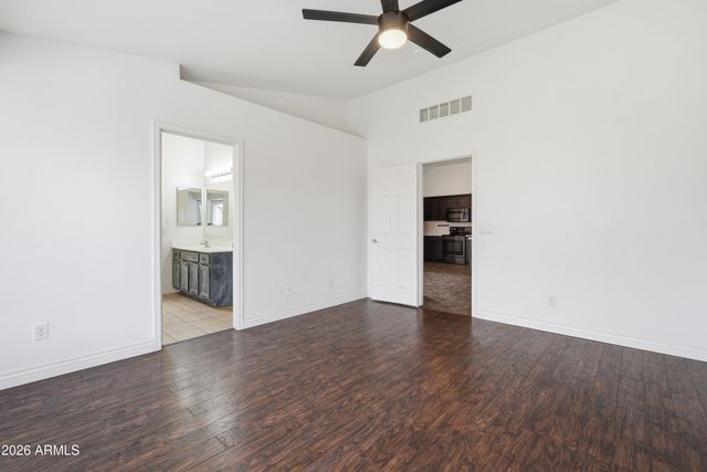 3242 E BONANZA Road, Gilbert, AZ 85297