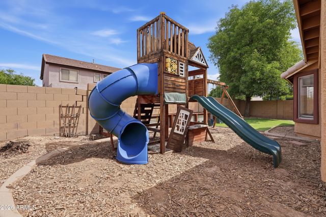 3242 E BONANZA Road, Gilbert, AZ 85297