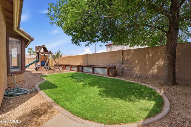 3242 E BONANZA Road, Gilbert, AZ 85297