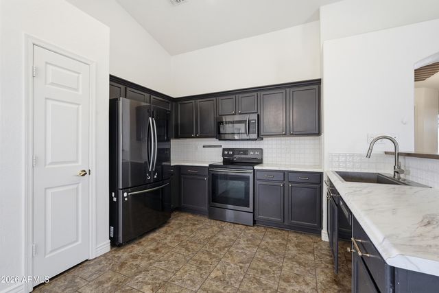 3242 E BONANZA Road, Gilbert, AZ 85297