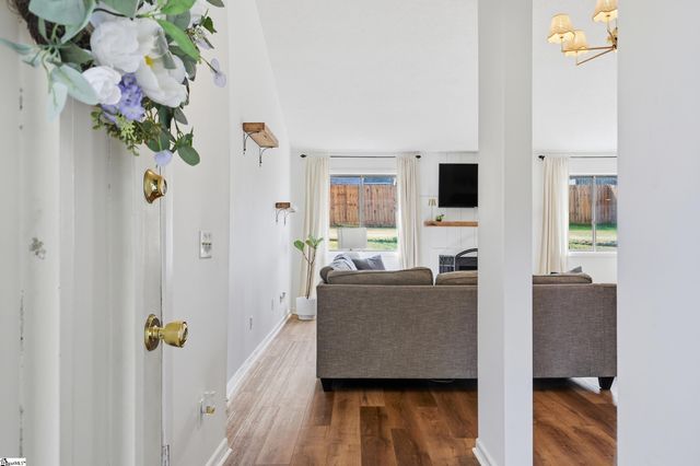 1004 Pine Oak Way, Taylors, SC 29687