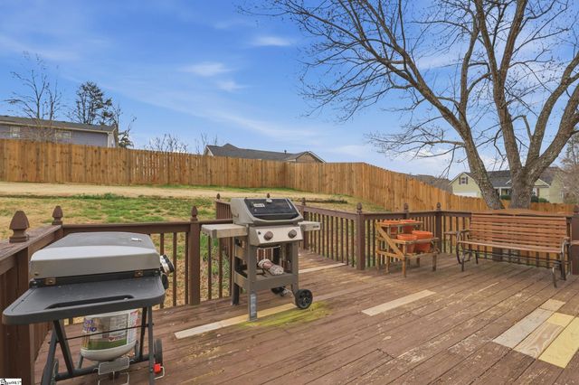 1004 Pine Oak Way, Taylors, SC 29687