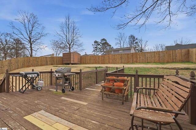 1004 Pine Oak Way, Taylors, SC 29687