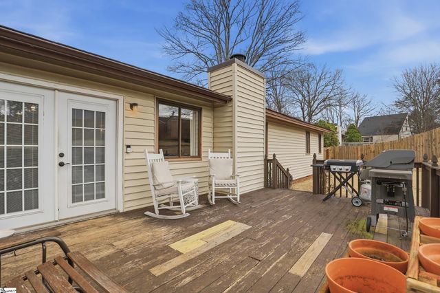 1004 Pine Oak Way, Taylors, SC 29687