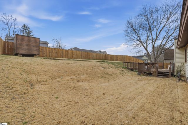 1004 Pine Oak Way, Taylors, SC 29687