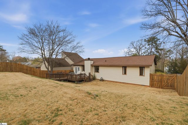 1004 Pine Oak Way, Taylors, SC 29687