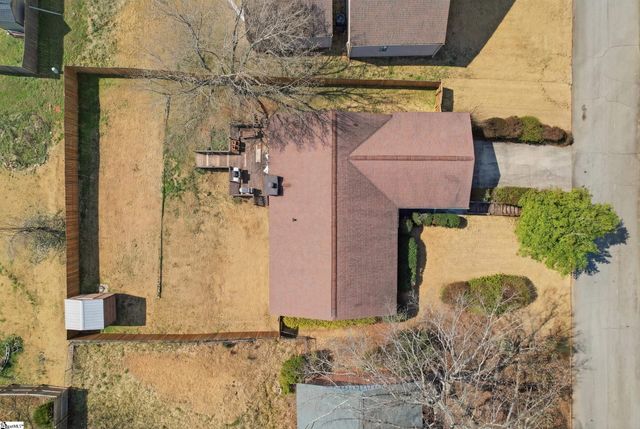 1004 Pine Oak Way, Taylors, SC 29687