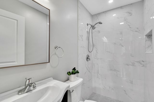37-39 Lewis Rd 2, Belmont, MA 02478