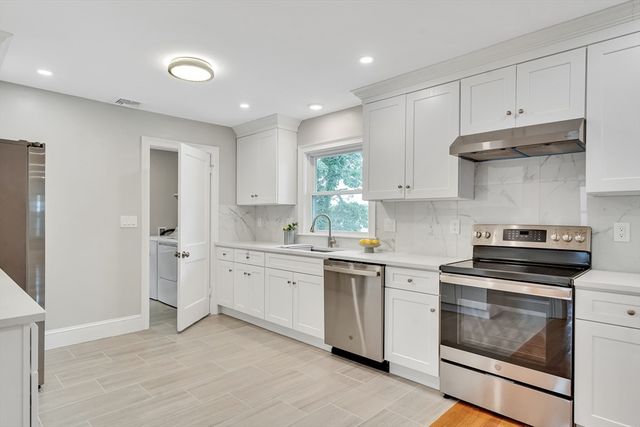 37-39 Lewis Rd 2, Belmont, MA 02478