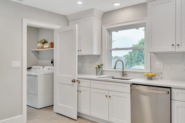 37-39 Lewis Rd 2, Belmont, MA 02478