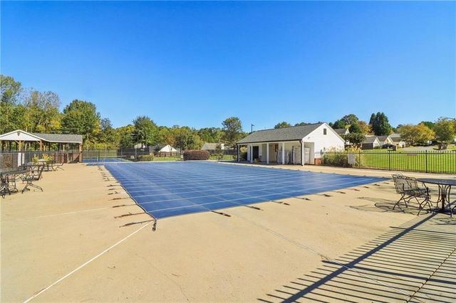 1038 River Plantation Drive, Woodstock, GA 30188