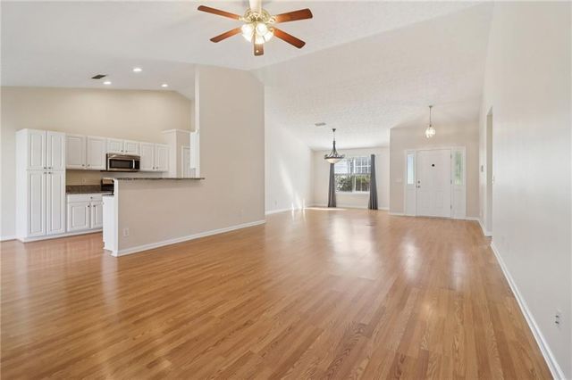 1038 River Plantation Drive, Woodstock, GA 30188