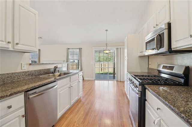 1038 River Plantation Drive, Woodstock, GA 30188