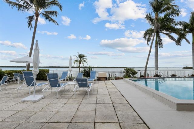 615 DREAM ISLAND PLACE 105, Longboat Key, FL 34228