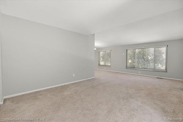 880 N Adams Road 6, Birmingham, MI 48009