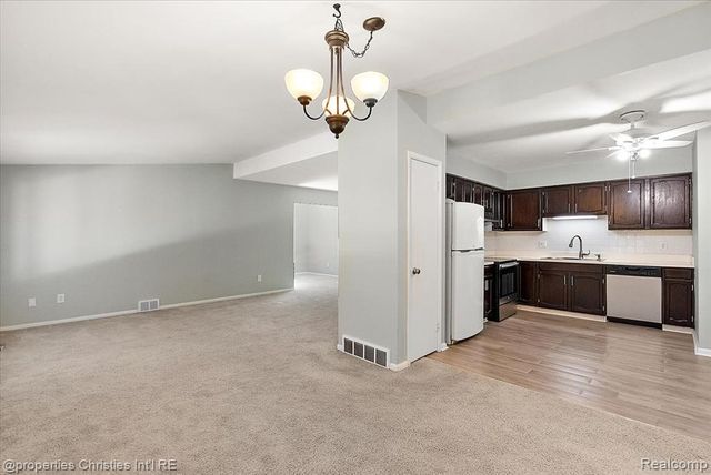 880 N Adams Road 6, Birmingham, MI 48009
