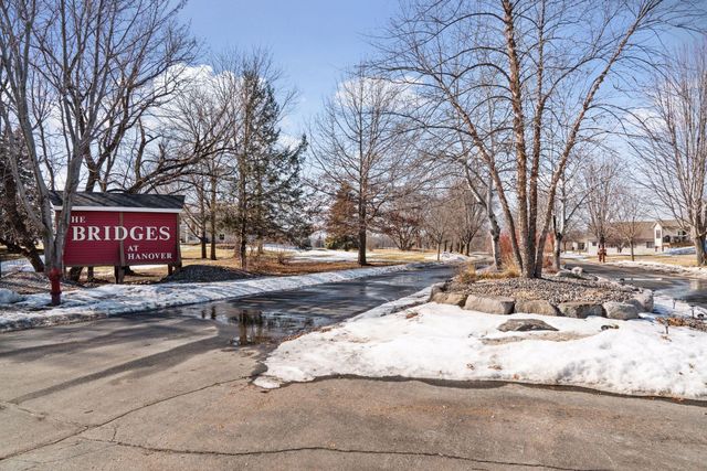 10751 Settlers Lane, Hanover, MN 55341