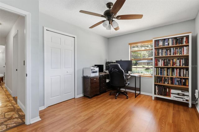 27627 LOIS DRIVE, Tavares, FL 32778