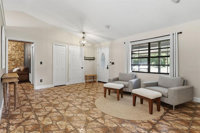 27627 LOIS DRIVE, Tavares, FL 32778