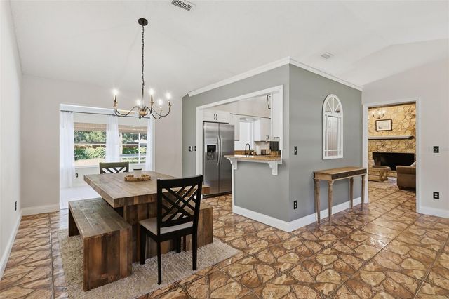 27627 LOIS DRIVE, Tavares, FL 32778