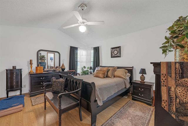 2715 S Crestline Ct, Wichita, KS 67215