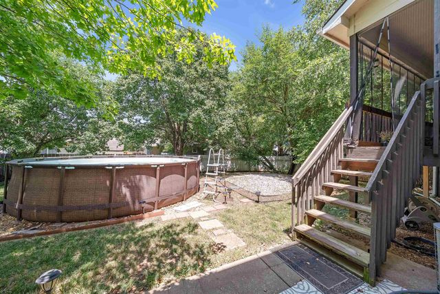 2715 S Crestline Ct, Wichita, KS 67215