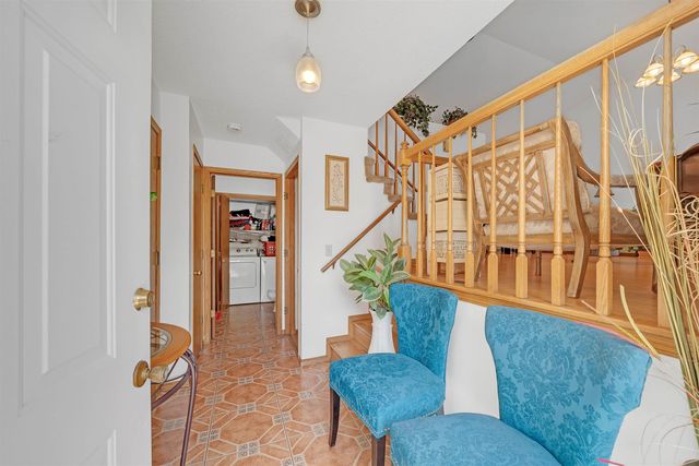 2715 S Crestline Ct, Wichita, KS 67215