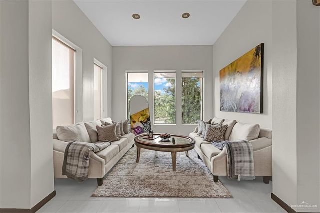 1010 Red River Street, Mission, TX 78572