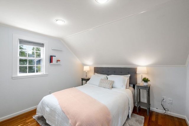 21 Rose Dr, Newton, MA 02465