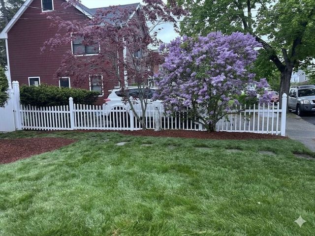 21 Rose Dr, Newton, MA 02465