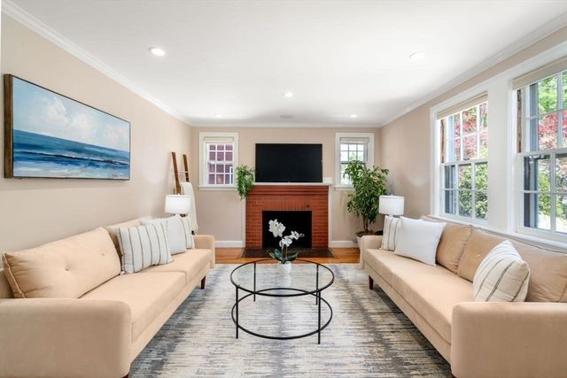 21 Rose Dr, Newton, MA 02465
